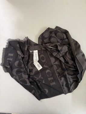 Coach Gray Signature Wrap